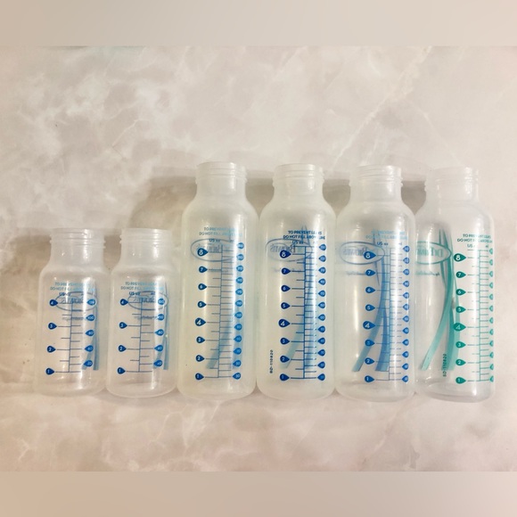 Dr. Brown’s 8 oz & 4 oz Baby Bottles Lids Vents Seals  22 Pieces - Picture 2 of 3